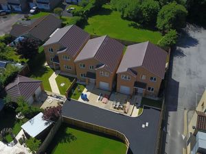 Photo 32- click for photo gallery